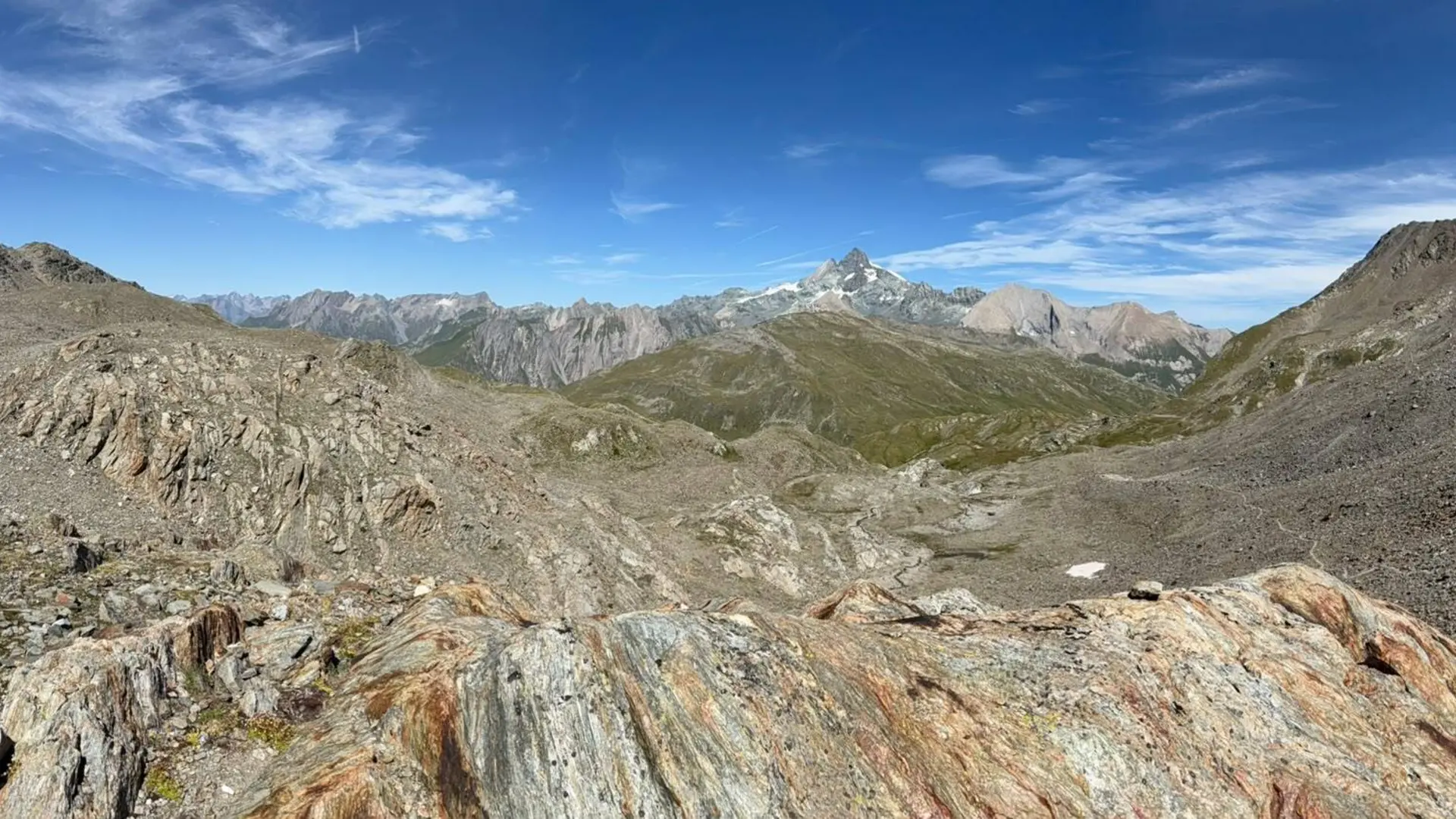 Weitsicht bei Alpenüberquerung_K Mueller | © kathrin Müller